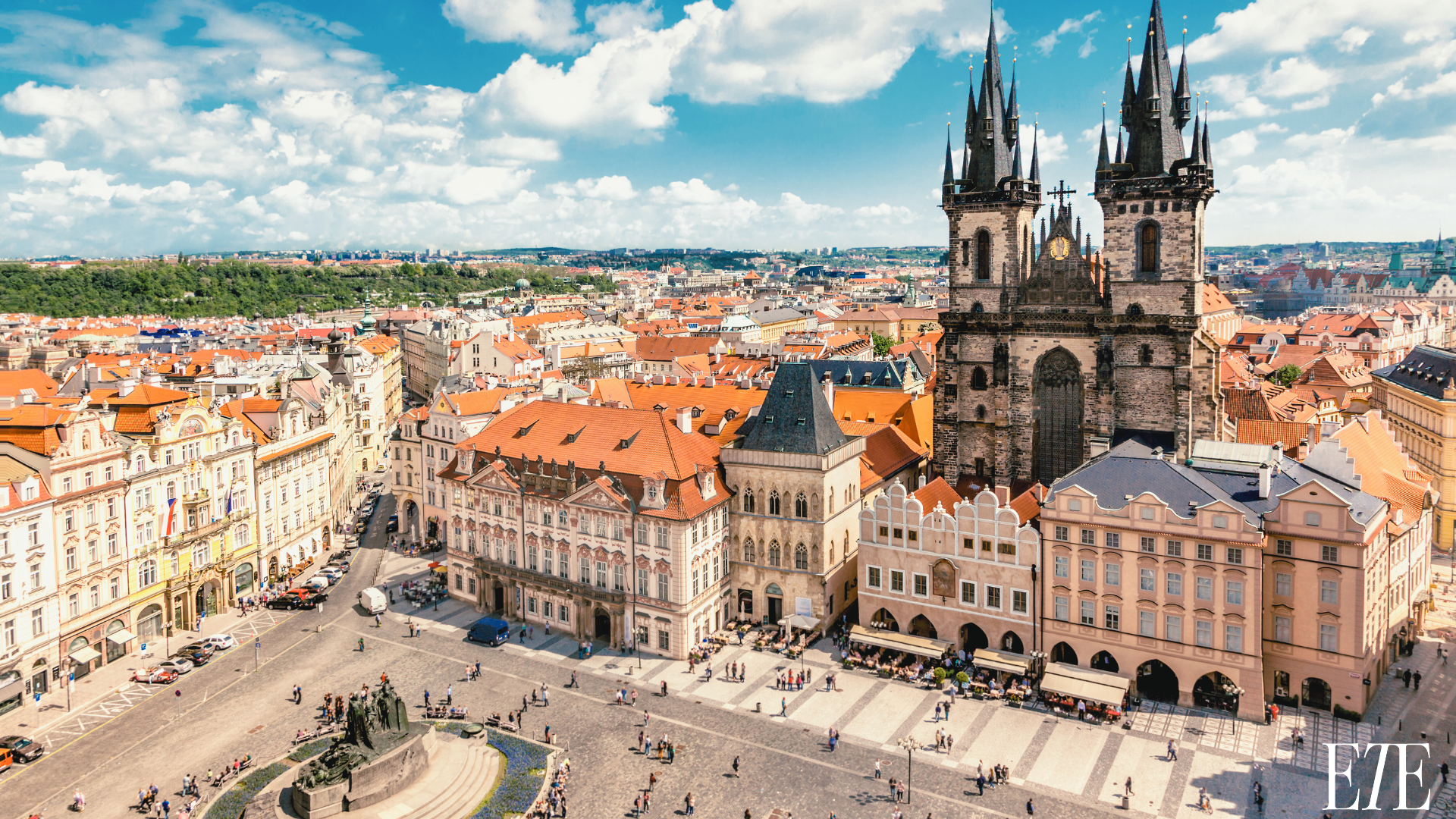 Find popular sites of Prague with this guide